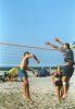 Karsten beim Angriff, Frank blockt
Gre: 554 x 800, 75683 Byte
Urheber: active beach e.V.