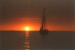 Und auch das konnte man erleben: traumhafte Sonnenuntergnge
Gre: 800 x 536, 31673 Byte
Urheber: active beach e.V.