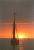 traumhafte Schiffe im Sonnenuntergang - Dank der Hansesail
Gre: 537 x 800, 36825 Byte
Urheber: active beach e.V.