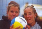 Martina Stein und Katrin Harlfinger
Gre: 800 x 546, 53795 Byte
Urheber: active beach e.V.