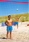 Dirk bei der Angabe
Gre: 553 x 800, 80251 Byte
Urheber: active beach e.V.