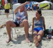 Der Schneeschieber (Heiko unser Fotograf hatte mit Andrea wohl noch was vor?! Hier macht er sie schon mal feucht!!
Gre: 510 x 469, 53319 Byte
Urheber: active beach e.V.