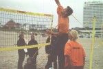 Junior im Angriff
Gre: 800 x 539, 66838 Byte
Urheber: active beach e.V.