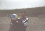 Kerstin
Gre: 800 x 551, 39217 Byte
Urheber: active beach e.V.