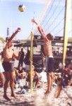 Die Mittelblocker des SV Warnemünde unter sich...
Größe: 543 x 800, 80153 Byte
Urheber: active beach e.V.