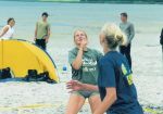Damenvorrunde: Sandra und Caro
Gre: 800 x 563, 71457 Byte
Urheber: active beach e.V.