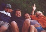 Hoffi, Arne, Matze und Garbi
Gre: 800 x 559, 62060 Byte
Urheber: active beach e.V.