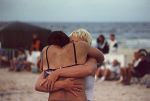 Freude! Eve und Juliane
Gre: 600 x 405, 42915 Byte
Urheber: active beach e.V.