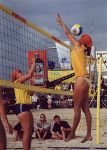 Bille mogelt den Ball vorbei
Gre: 429 x 600, 75577 Byte
Urheber: active beach e.V.