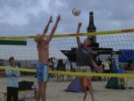 Gregor ber Hacki hinweg!?
Gre: 600 x 450, 53759 Byte
Urheber: active beach e.V.
