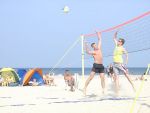 Rudi im Stechen gegen Holly
Gre: 600 x 450, 46412 Byte
Urheber: active beach e.V.