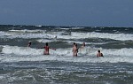 Die Wellen waren teilweise mehrere Meter hoch...
Gre: 600 x 380, 61440 Byte
Urheber: active beach e.V.