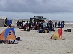 Sonntag frh - immer mehr Teams erschienen
Gre: 600 x 450, 76869 Byte
Urheber: active beach e.V.
