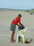 Adi packt in der Zwischenzeit
Gre: 450 x 600, 59971 Byte
Urheber: active beach e.V.