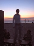 Der heie Tanz auf dem Tisch: Zum Glck etwas dunkel, so sieht man die sabbernden Mnder nicht so ;-)
Gre: 450 x 600, 53766 Byte
Urheber: active beach e.V.