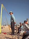 Arne machte den zweiten Schiedsrichter im Finale
Gre: 450 x 600, 81890 Byte
Urheber: active beach e.V.