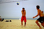 Pete bei der Annahme
Gre: 600 x 400, 80869 Byte
Urheber: active beach e.V.