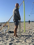 Herr Knedel als Final-Schiri
Gre: 450 x 600, 103490 Byte
Urheber: active beach e.V.