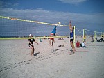 Sven Drendahl blockt
Gre: 600 x 450, 74049 Byte
Urheber: active beach e.V.