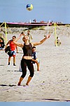 Eine Weltmeisterin beim Aufschlag
Gre: 400 x 600, 78797 Byte
Urheber: active beach e.V.