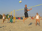 Schn die Augen zum Ball!
Gre: 600 x 450, 84768 Byte
Urheber: Tobi (active beach e.V.)