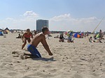 In die Knie!
Gre: 600 x 450, 84263 Byte
Urheber: Tobi (active beach e.V.)