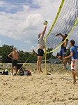 vorbei am Block
Gre: 450 x 600, 116595 Byte
Urheber: active beach e.V.