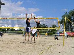 hochklassiges A-Cup-Spiel Dzialas/Kr�plin vs Koslowski/Doberstein
Gr��e: 800 x 599, 59661 Byte
Urheber: Marc Niendorf