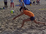 Cathrin mit Ausfallschritt.
Gre: 600 x 450, 123013 Byte
Urheber: active beach e.V.
