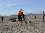 Kerstin mit Sprungaufschlag
Gre: 600 x 450, 92310 Byte
Urheber: active beach e.V.