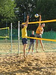 Olli Wst greift an
Gre: 450 x 600, 151038 Byte
Urheber: active beach e.V.
