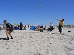 Steffen beim Aufschlag
Gre: 600 x 450, 84553 Byte
Urheber: active beach e.V.