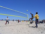 Rudi greift an
Gre: 600 x 450, 84751 Byte
Urheber: active beach e.V.