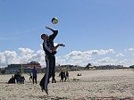 Ole beim Aufschlag
Gre: 600 x 450, 77899 Byte
Urheber: active beach e.V.