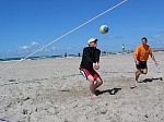 Kahlchen trgt brigens das neue Ranglisten-Shirt
Gre: 600 x 450, 90716 Byte
Urheber: active beach e.V.