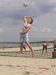 Das Aufschlag-Monster
Gre: 450 x 600, 76967 Byte
Urheber: active beach e.V. / Tobi