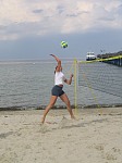 Cathy ltet
Gre: 450 x 600, 75073 Byte
Urheber: active beach e.V. / Tobi