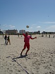 Bulle schlgt auf
Gre: 450 x 600, 80091 Byte
Urheber: active beach e.V (Zumpel+Steffen)