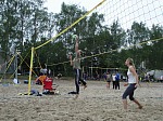 Dani mit links
Gre: 600 x 450, 152864 Byte
Urheber: active beach e.V. (Frau Bock ;-)