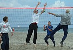 Bene vorbei am Block
Gre: 600 x 416, 78241 Byte
Urheber: active beach e.V. (Pepe)