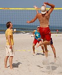 
Gre: 497 x 600, 101834 Byte
Urheber: active beach e.V. (Janine Thiel)
