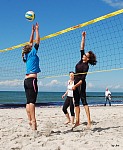 
Gre: 493 x 600, 114123 Byte
Urheber: active beach e.V. (Janine Thiel)