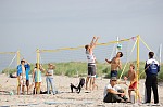 
Gre: 600 x 398, 77885 Byte
Urheber: active beach e.V. (Anna + Melle + Miri)