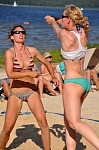 
Gre: 465 x 700, 96765 Byte
Urheber: active beach e.V. (Jini)