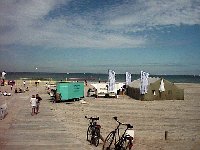 Blick auf das Zelt
Gre: 640 x 480, 61841 Byte
Urheber: active beach e.V.