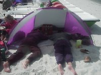 Mittagspause (Jan & Steffen)
Gre: 640 x 480, 53009 Byte
Urheber: active beach e.V.