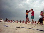 Siegerjubel, noch etwas verhalten
Gre: 640 x 480, 53732 Byte
Urheber: active beach e.V.