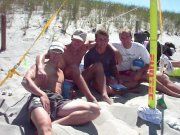 Markus, Brauner, Marco und Lutz
Größe: 640 x 480, 65034 Byte
Urheber: active beach e.V.