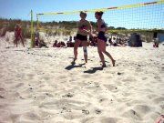 Platz 4 bei den Damen: Julia Schulz und Daniela Adam
Größe: 640 x 480, 65564 Byte
Urheber: active beach e.V.