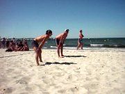 Platz 4 der Herren: Struwe/Swirski
Größe: 640 x 480, 53447 Byte
Urheber: active beach e.V.